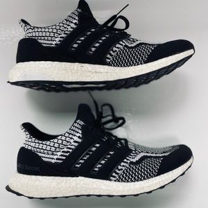 ADIDAS Mens UltraBoost 5.0 DNA Running Shoes Sneakers Oreo Black White 9